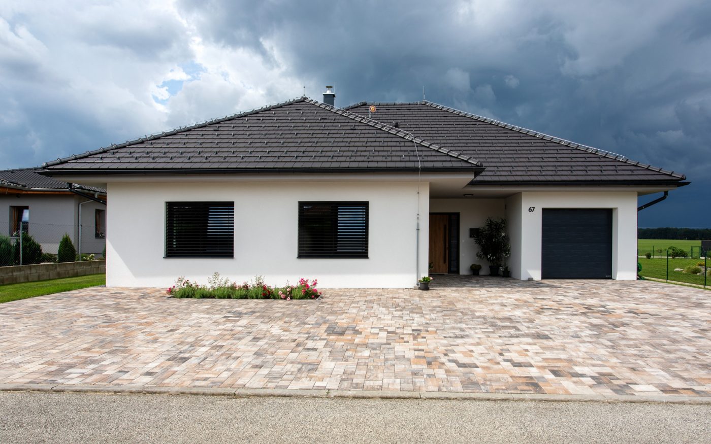 Rodinný dům z cihel Porotherm 38 T Profi a střešní krytina Tondach Planoton 11