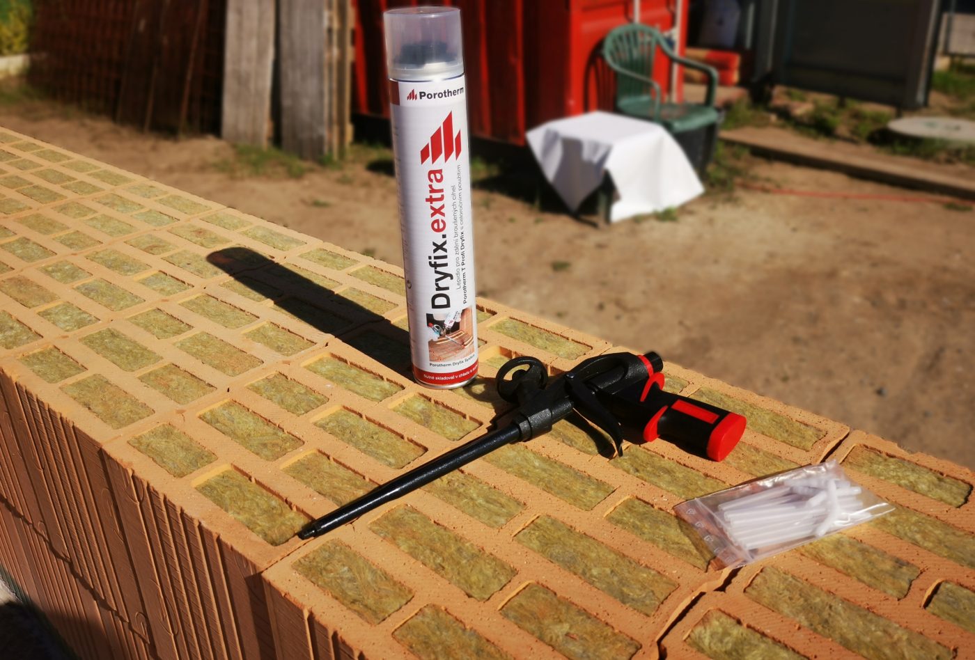 Zdění - cihly Porotherm T Profi na lepidlo pro zdění Porotherm Dryfix.extra