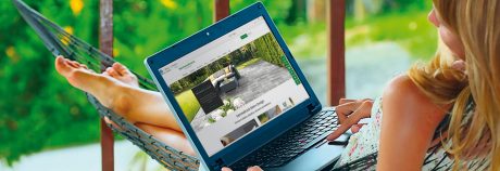 Foto newsletter žena v síti