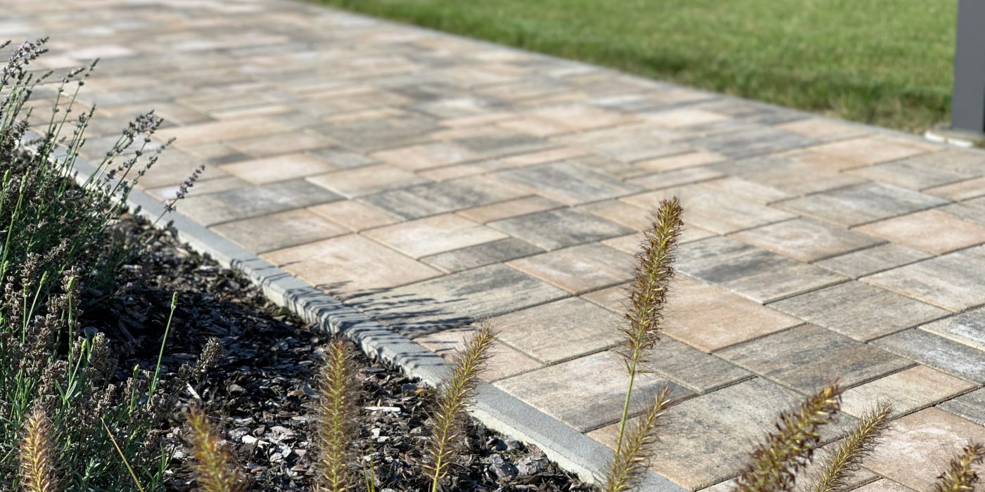 Reference rodinne domy Chocen dlazba Citytop Elegant kombi bilohnedocerna