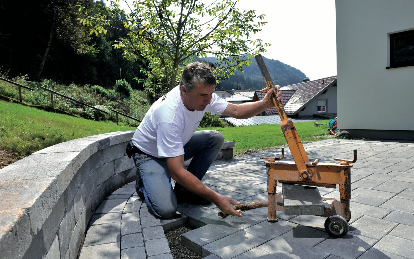 Foto pokládka dlažby návod