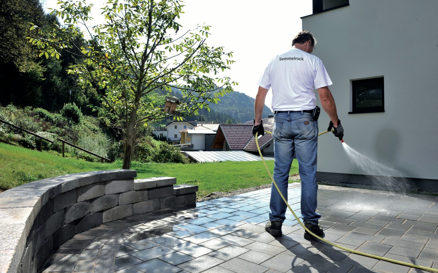 Foto pokládka dlažby návod