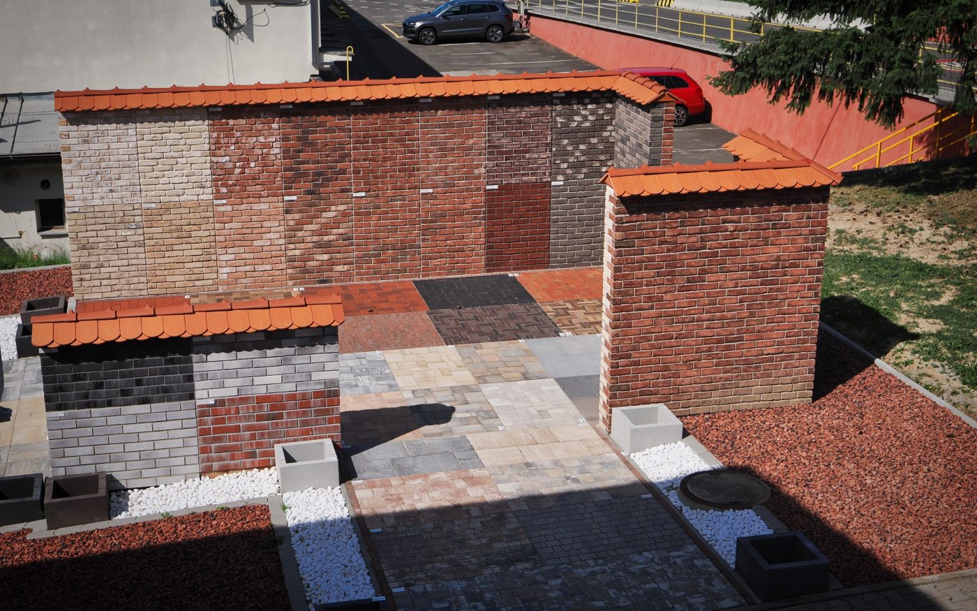 Lícové cihly a obkladové pásky Terca v showroomu Jirčany u Prahy