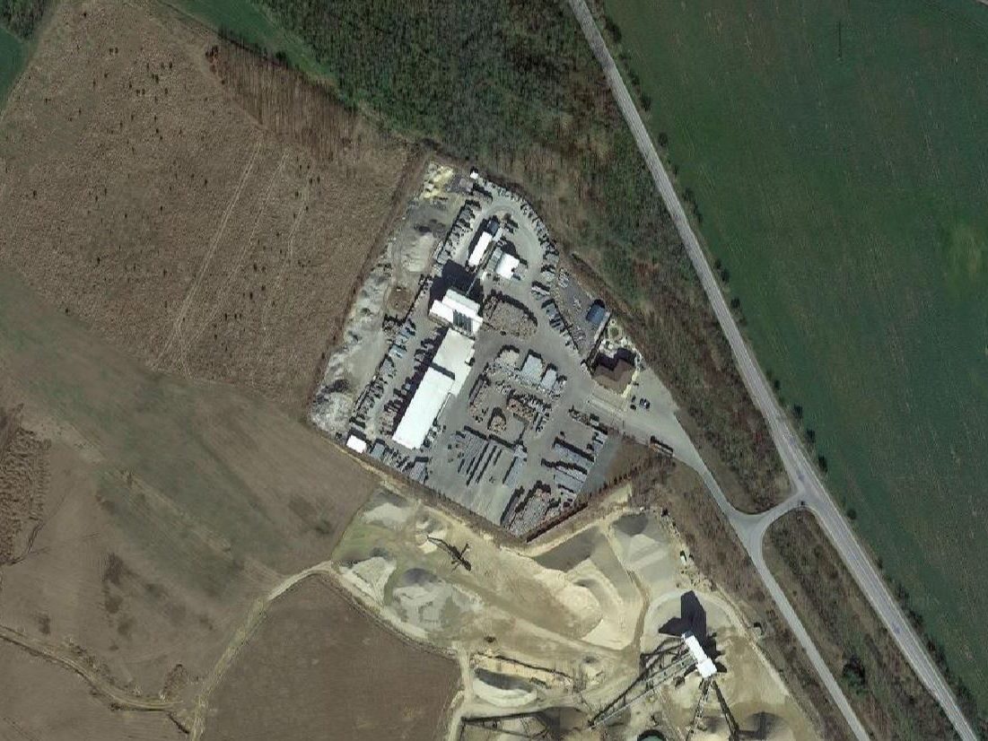 Mapa výrobního závodu Semmelrock v Ledčicích u Prahy | Semmelrock, Zdroj: Google