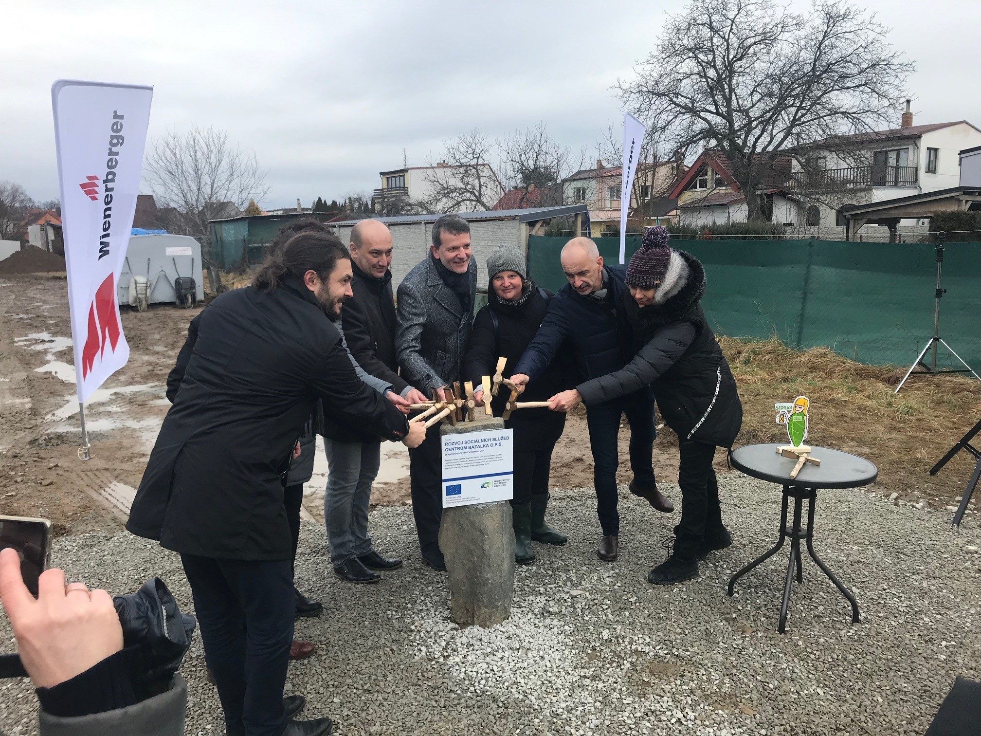 Wienerberger je hlavním sponzorem výstavby Nového domova - Bazalka