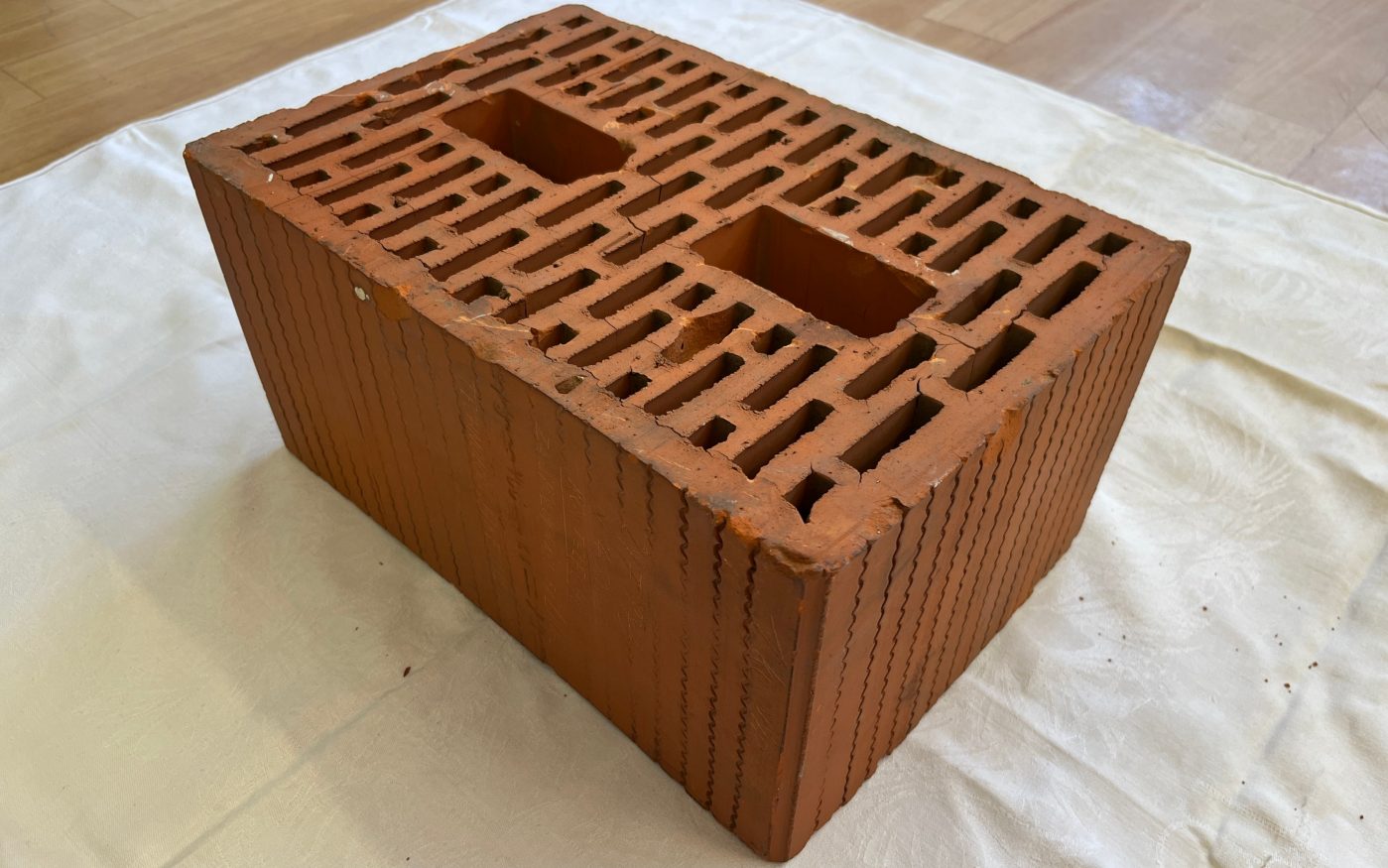 První cihla z cihelny v Kostelci nad Orlicí | Wienerberger