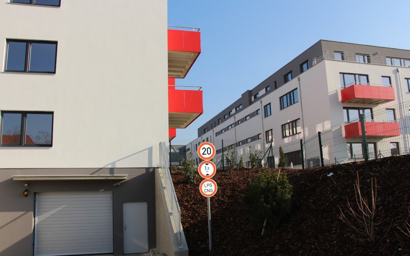 Bytový dům Jahodnice objekt H - Porotherm 25 SK - Porotherm 25 AKU SYM Porotherm - 24 Porotherm 11,5 - cihla