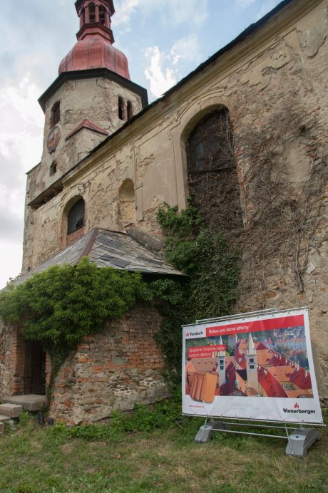 Tondach zastřešuje Monumentum - stojan, podpora památek, Autor: Jakub Ra