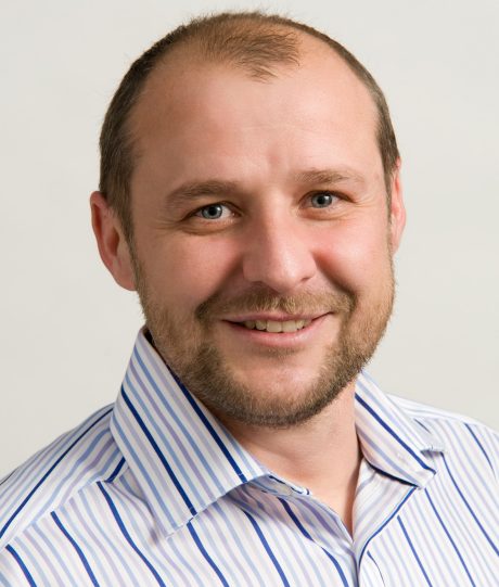 Produkt technik společnosti Wienerberger, odborník na akustické cihly