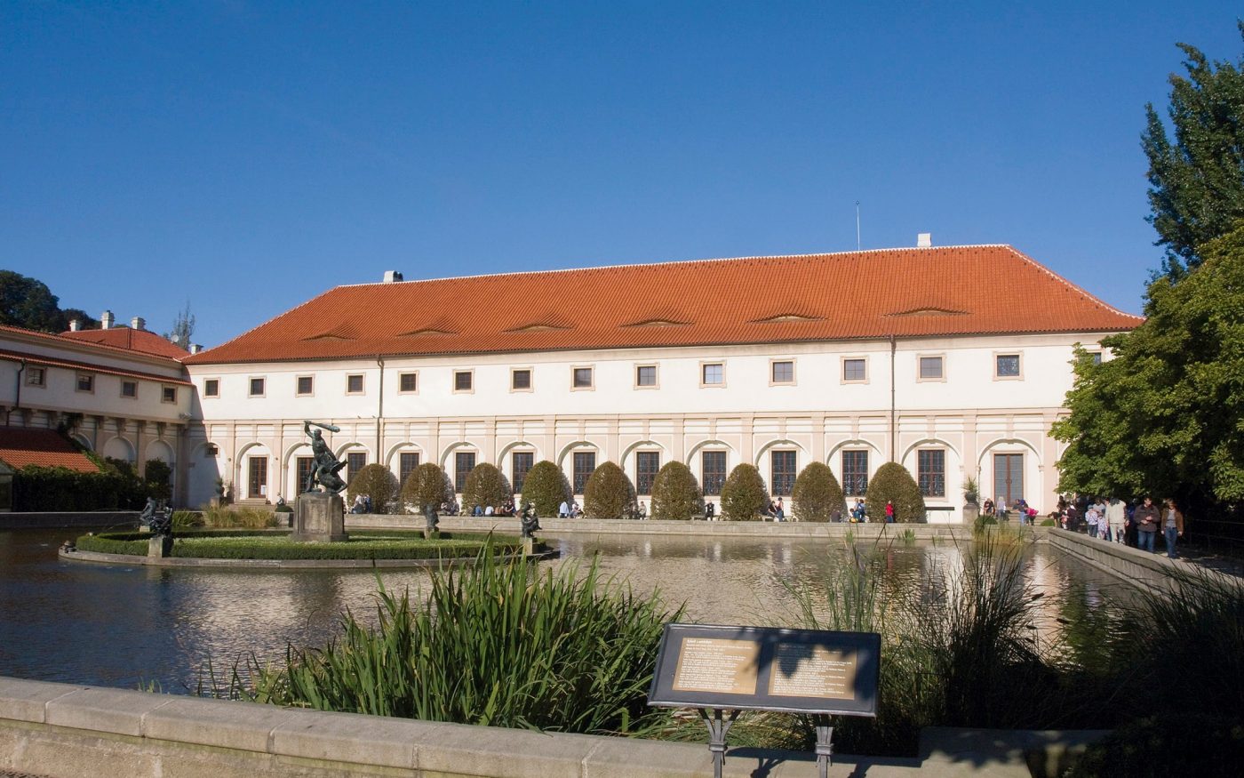 Reference produktů Tondach 2008 Bobrovka režná