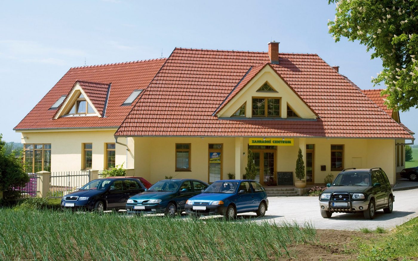 Reference produktů Tondach 2008 Francouzská 14 Engoba červená