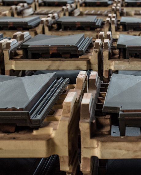 Produktion V11 Tondach Gleinstätten, production roof tiles