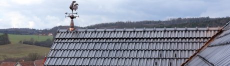 Větrání střechy Tondach - podhřebenové větrací tašky