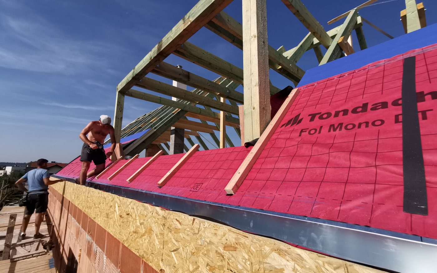 Foto z nadkrokevní izolace a laťování | Vzorový e4 dům | Wienerberger