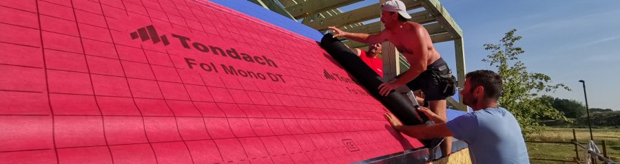Foto z nadkrokevní izolace a laťování | Vzorový e4 dům | Wienerberger