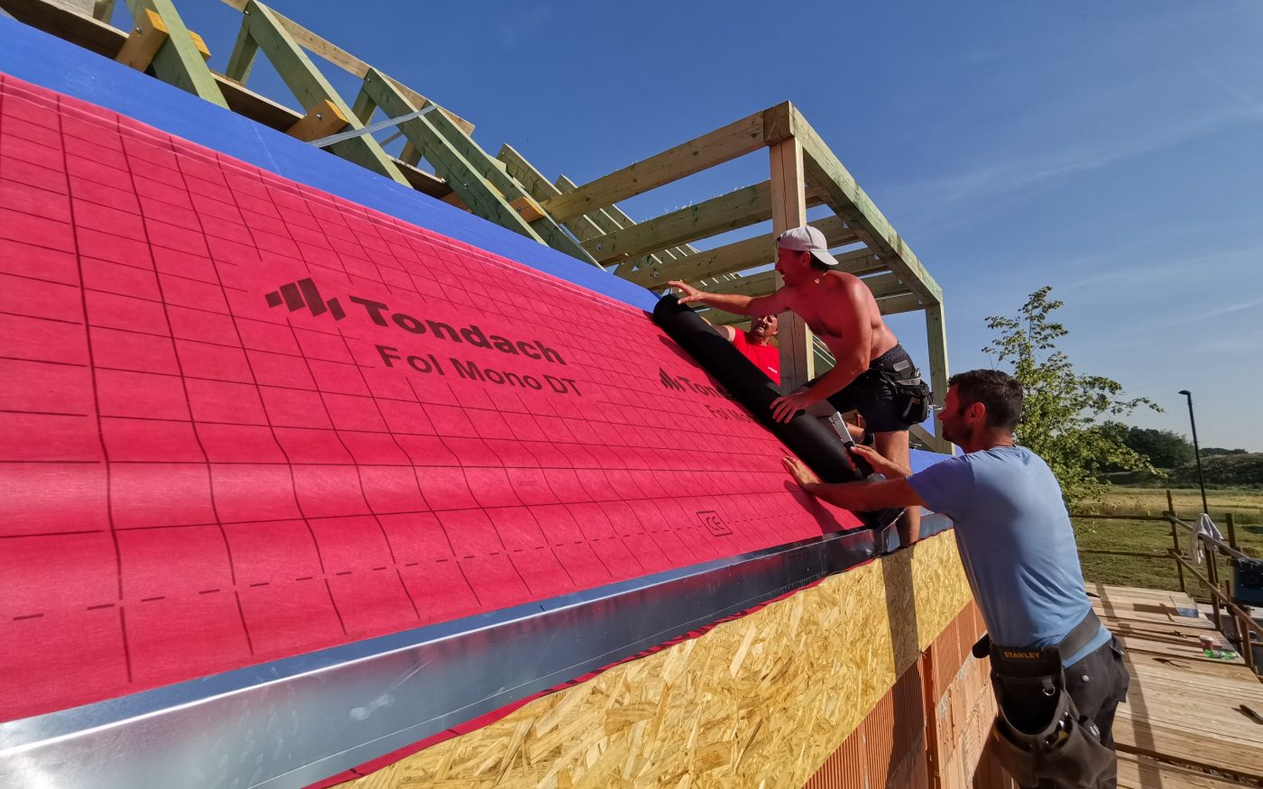 Foto z nadkrokevní izolace a laťování | Vzorový e4 dům | Wienerberger