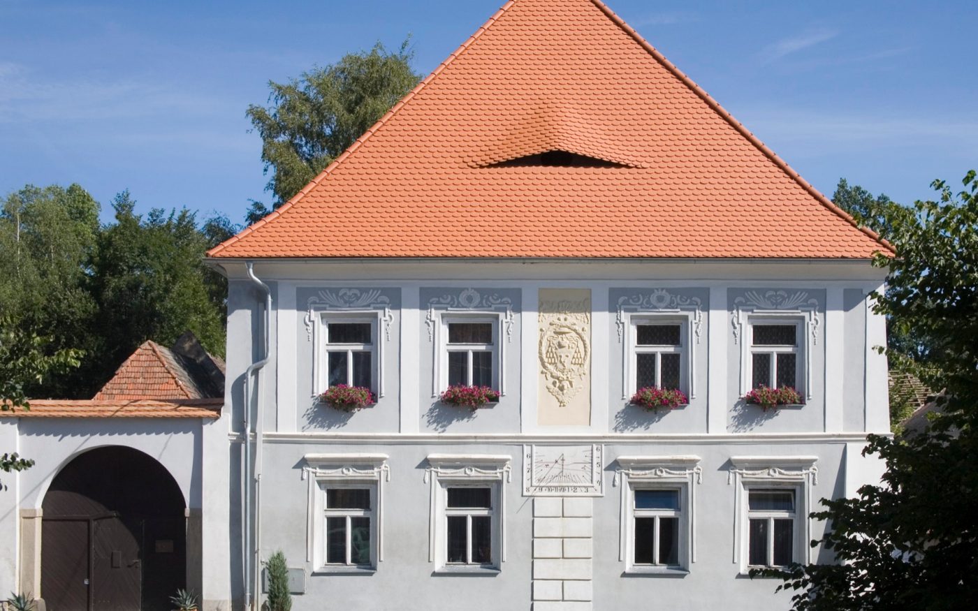 Reference produktů Tondach 2007 bobrovka režná