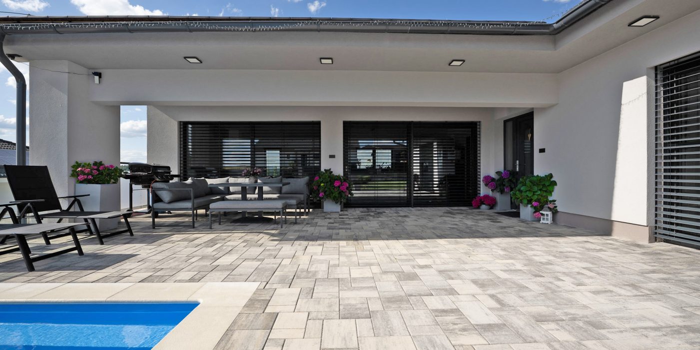 Reference rodinný dům Příbram - Citytop Elegant kombi | Semmelrock