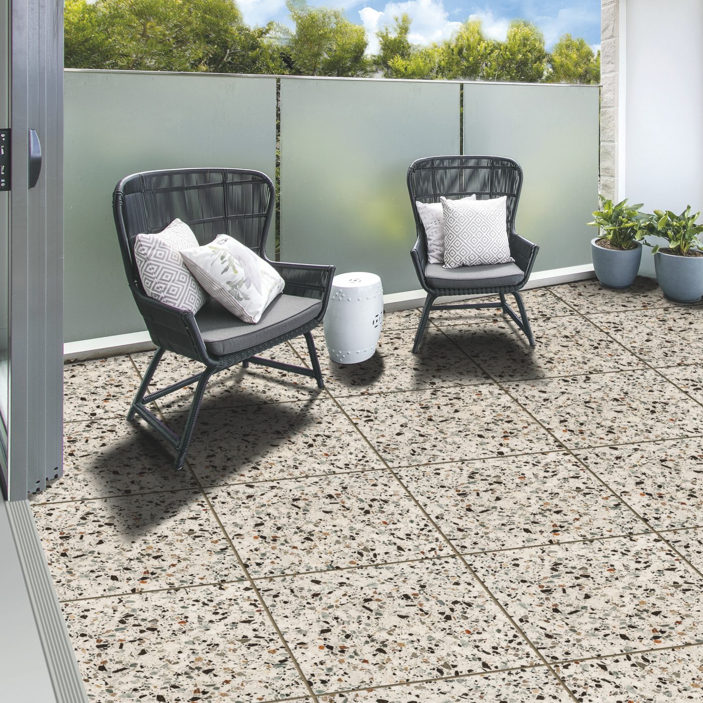 Foto realizace Semmelrock porcelánové dlaždice AirPave Salero terrazzo