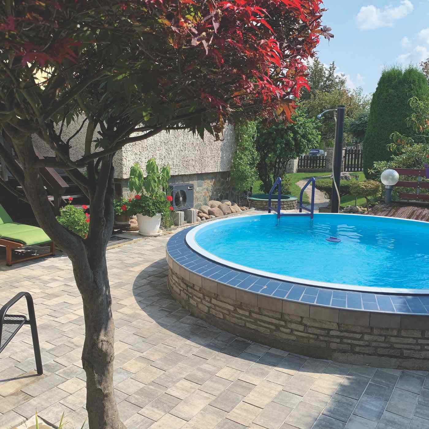 Foto realizace dlažba Country kombi bílošedočerná