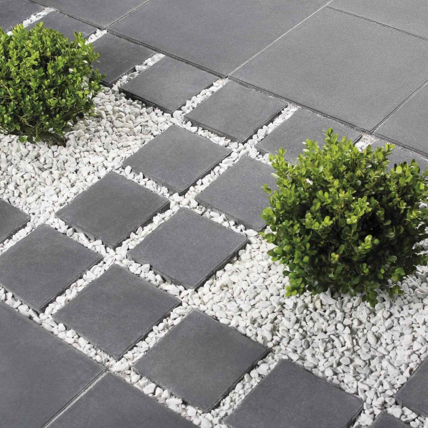 Foto realizace dlažba Vegetační kámen antracit