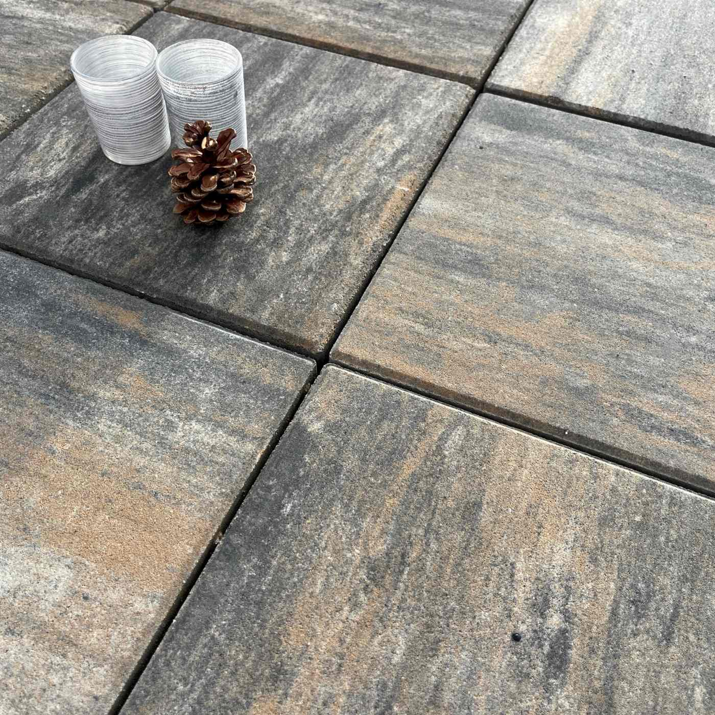 Semmelrock zahradní dlaždice bíločernokaramelová detail