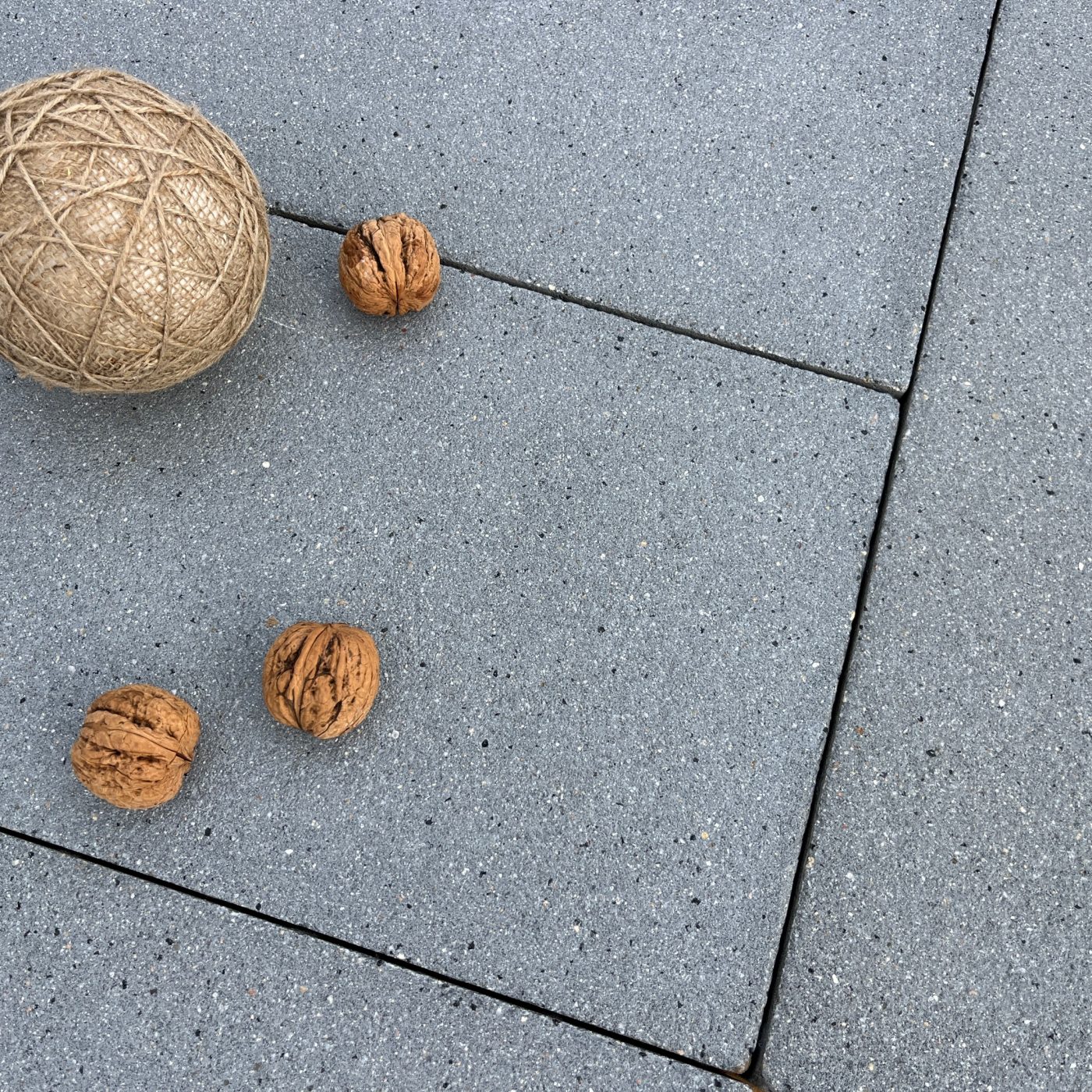 Semmelrock Modern Comfort - světle platinová detail