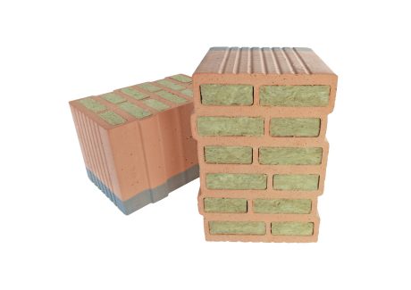 Kombinace (set) dvou cihel Porotherm T Profi na bílém pozadí