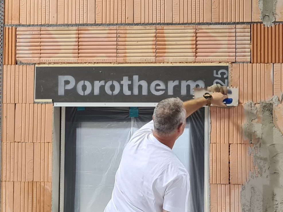 Kontakty pro zdivo - oblastní manažeři, techničtí poradci, zákaznické centrum a mapa prodejních oblastí