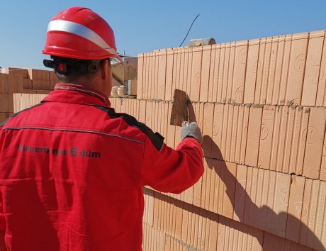 Fotografie ze zdění domu | Vzorový e4 dům | Wienerberger